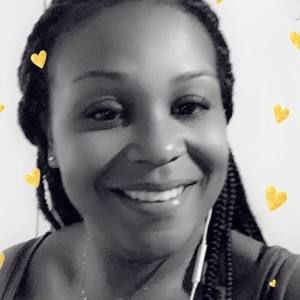 Meet your Posher, Carla